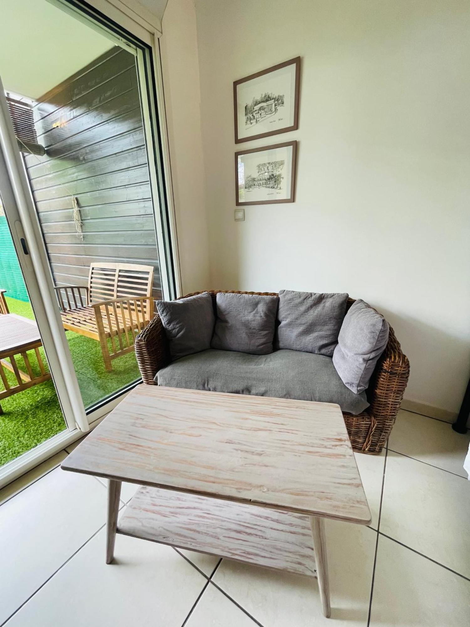 Prana Lodge Saint Gilles Les Bains 800 M De La Plage Bagian luar foto